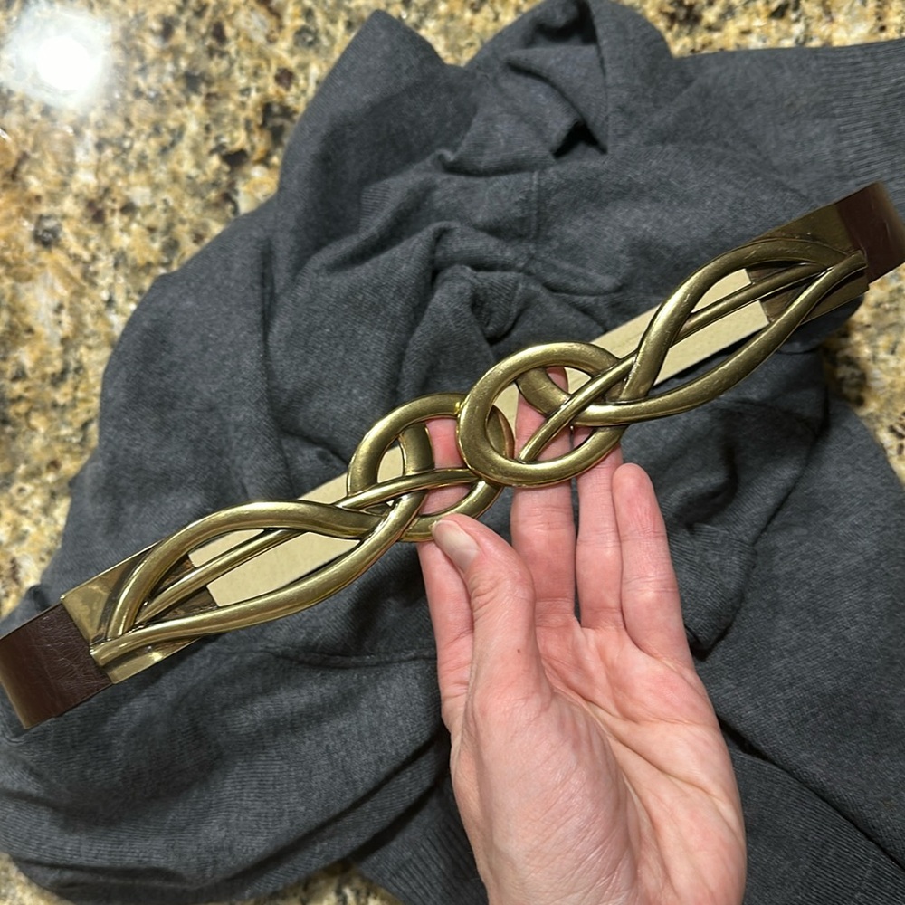 Chicos adjustable brown belt with aged bronze buckle, size M/L